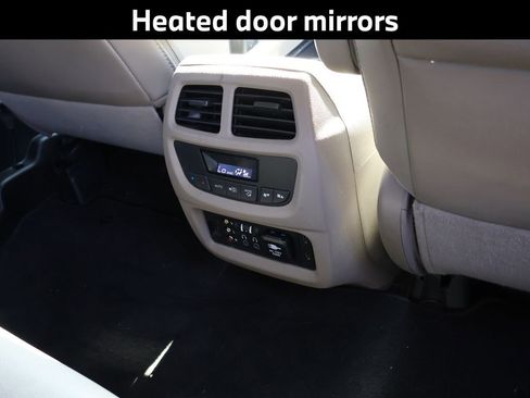 Used 2018 Honda Pilot Touring image 15