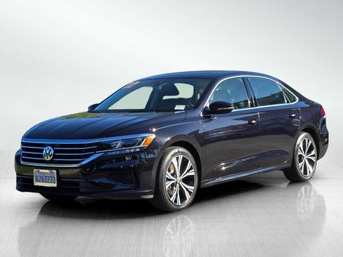Used 2022 Volkswagen Passat 2.0T SE FWD image 8