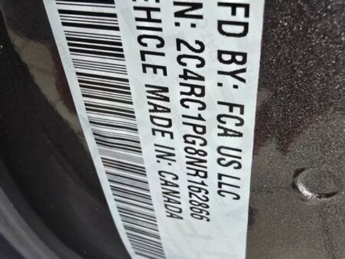 Used 2022 Chrysler Pacifica Pinnacle FWD image 48