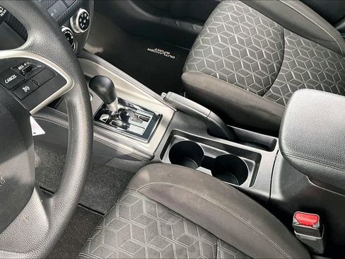 Used 2022 Mitsubishi Outlander Sport ES image 16