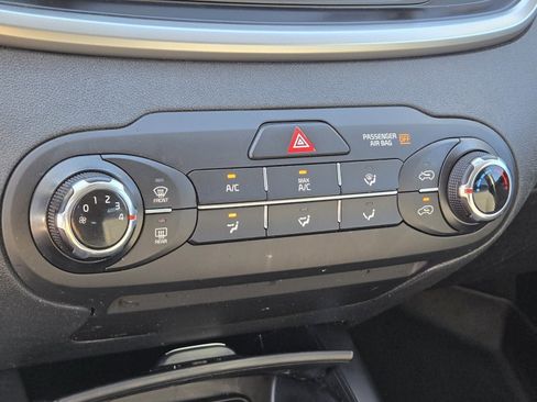 Certified 2019 Kia Sorento L image 21