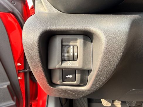 Used 2025 Toyota GR86 w/ ALL Weather Mat Package (TMS) RWD image 21