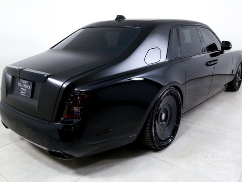 Used 2019 Rolls-Royce Phantom Sedan image 2
