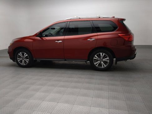 Used 2019 Nissan Pathfinder SL image 3