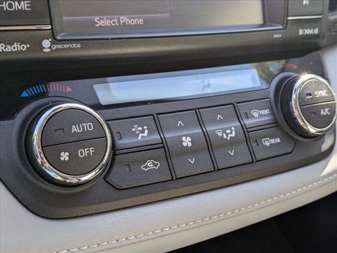 Used 2018 Toyota RAV4 XLE image 8