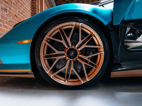 Used 2021 Lamborghini Sian Roadster AWD/4WD image 19