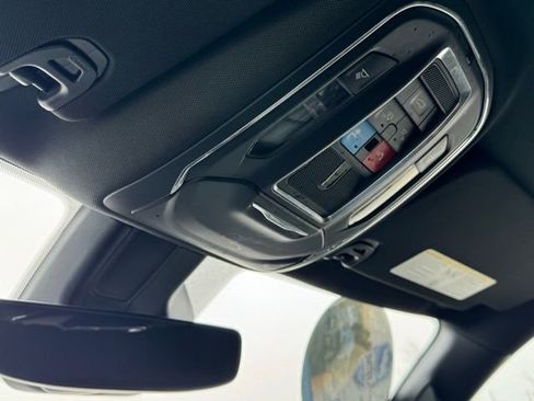 Used 2023 Jeep Wagoneer L Series II AWD/4WD image 20