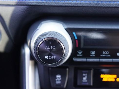 Used 2021 Toyota RAV4 XSE AWD/4WD image 31