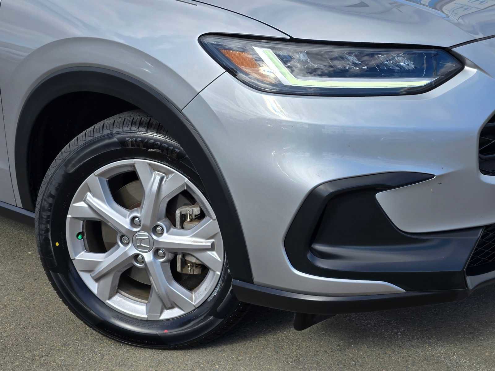 Used 2023 Honda HR-V LX image 9