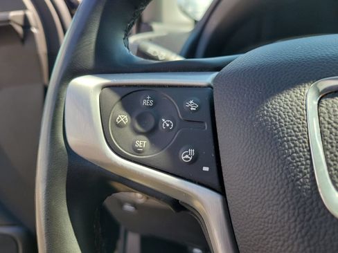 Used 2024 GMC Terrain SLT AWD/4WD image 27