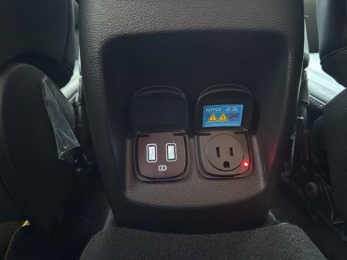 Used 2024 Genesis GV80 2.5T image 11