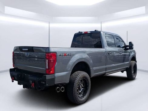 Used 2022 Ford F250 Lariat w/ Lariat Value Package AWD/4WD image 3