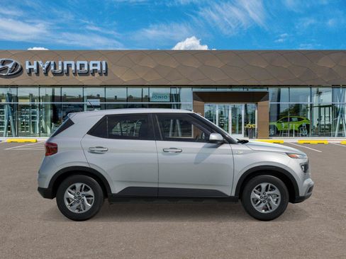 New 2026 Hyundai Venue SE FWD image 7