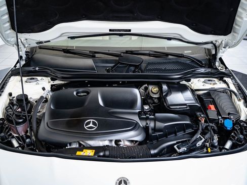 Used 2019 Mercedes-Benz CLA 250 4MATIC image 39