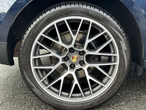 Used 2020 Porsche Macan image 9