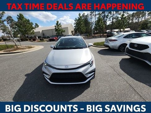 Used 2025 Toyota Corolla XSE image 4