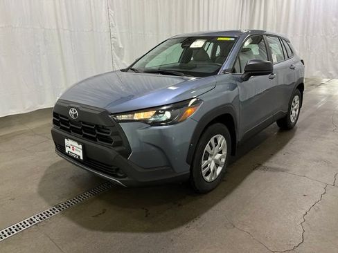 New 2026 Toyota Corolla Cross L AWD/4WD image 7