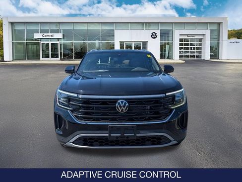 New 2026 Volkswagen Atlas Cross Sport SE AWD/4WD image 2