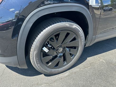 New 2026 Volkswagen Atlas SE AWD/4WD image 2