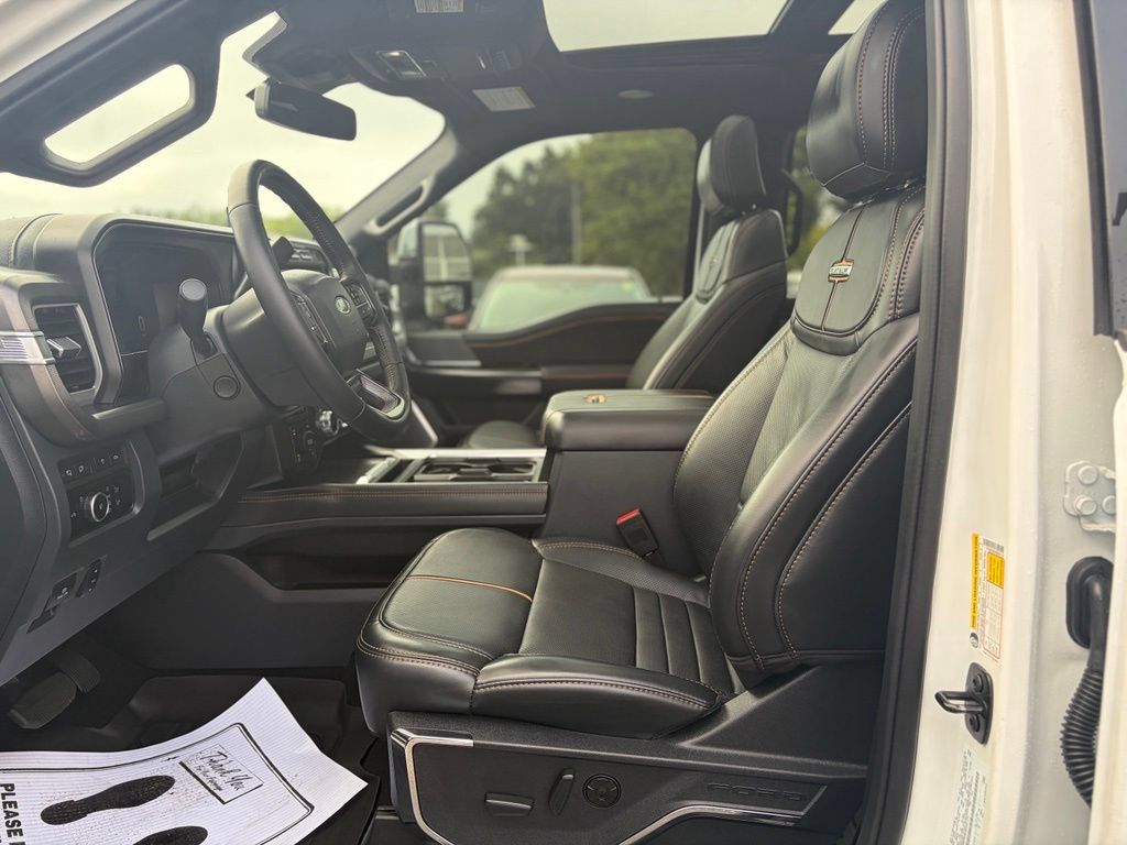 Used 2024 Ford F250 Platinum AWD/4WD image 25