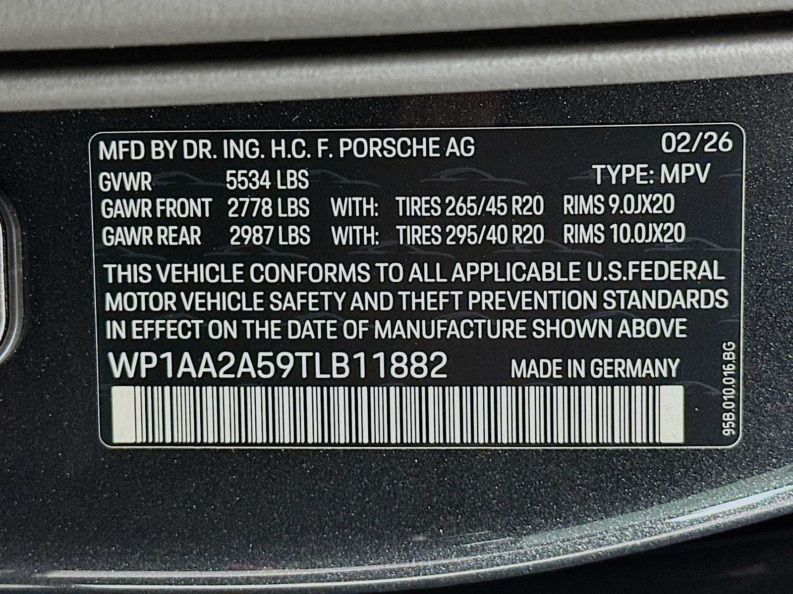 Used 2026 Porsche Macan AWD/4WD image 33