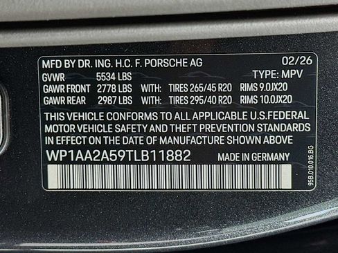 New 2026 Porsche Macan AWD/4WD image 33