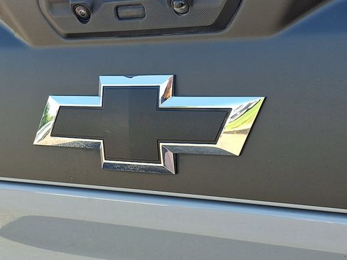 Used 2024 Chevrolet Silverado 2500 ZR2 w/ ZR2 Bison Edition AWD/4WD image 29