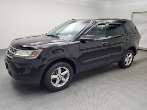 Used 2018 Ford Explorer 4WD image 2