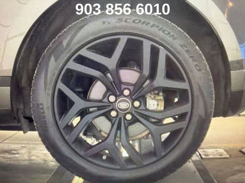 Used 2020 Land Rover Range Rover Evoque SE image 10