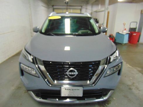 Used 2023 Nissan Rogue Platinum w/ Platinum Premium Package AWD/4WD image 3