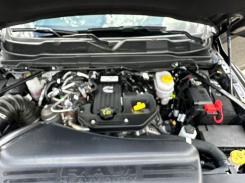 Used 2025 RAM 2500 Big Horn AWD/4WD image 30