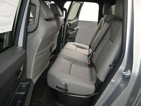 Used 2026 Toyota Tacoma SR5 AWD/4WD image 12
