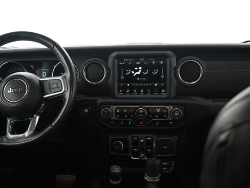 Used 2023 Jeep Wrangler Unlimited Sahara w/ Cold Weather Group AWD/4WD image 14