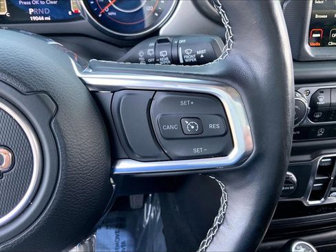 Used 2022 Jeep Wrangler Unlimited Sahara w/ Cold Weather Group image 23