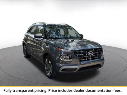 Used 2025 Hyundai Venue SEL