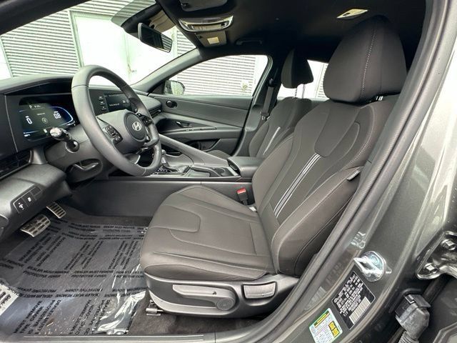 Used 2026 Hyundai Elantra Sport FWD image 22