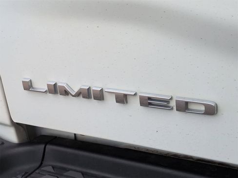 Used 2022 RAM 3500 Limited image 11