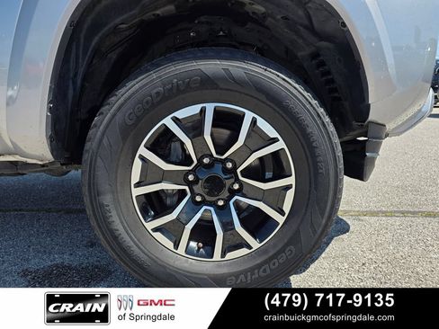 Used 2021 Toyota Tacoma TRD Sport w/ Technology Package RWD image 30