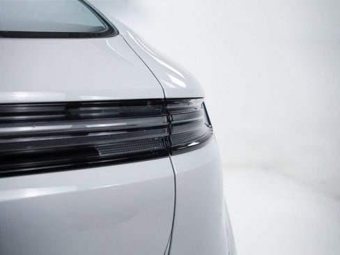 New 2026 Porsche Cayenne Turbo image 12