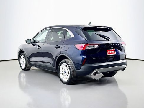 Used 2021 Ford Escape SE FWD image 3
