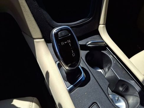 Used 2019 Cadillac XT5 FWD image 10