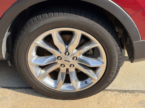 Used 2015 Ford Explorer XLT w/ Equipment Group 202A FWD image 6