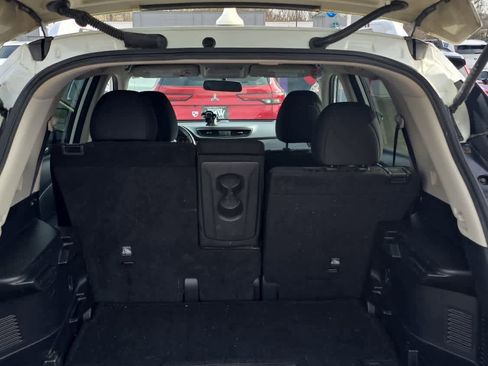 Used 2017 Nissan Rogue SV image 12