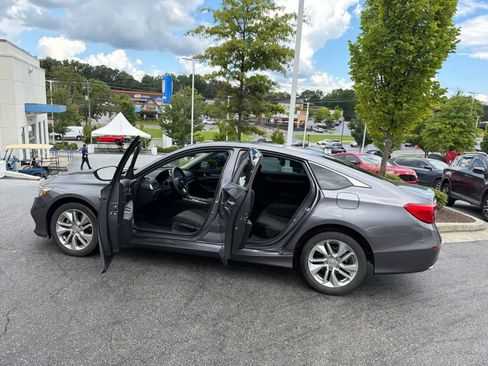 Used 2019 Honda Accord LX image 20