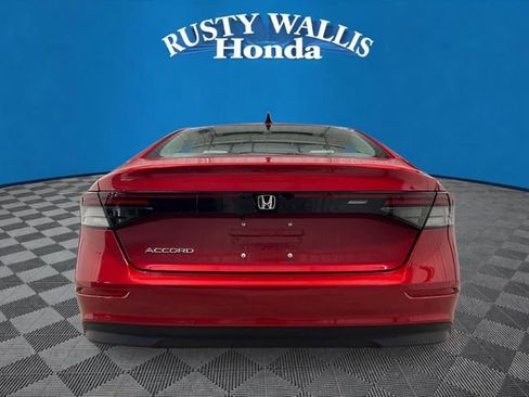 New 2025 Honda Accord SE image 4