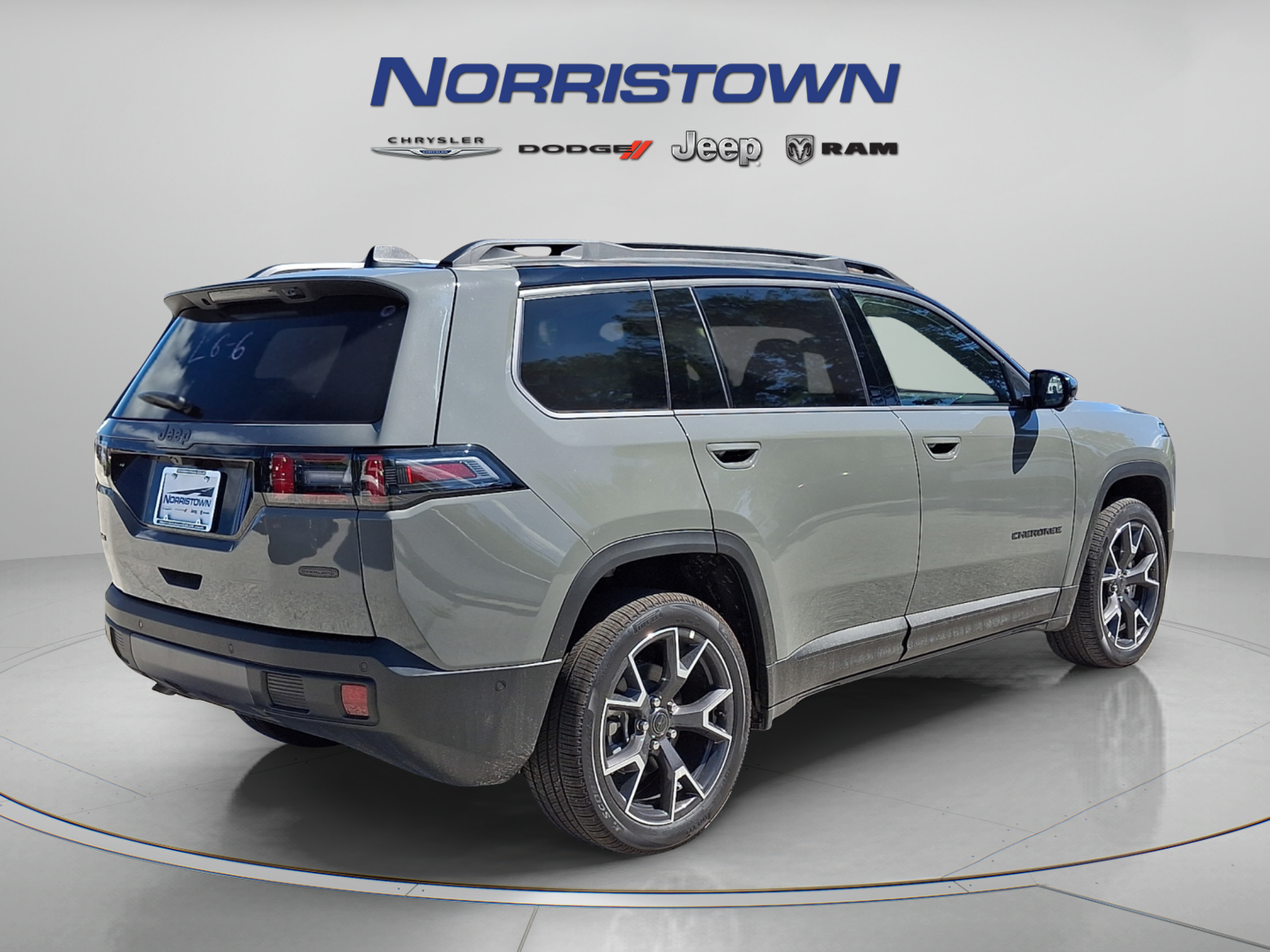 New 2026 Jeep Cherokee Overland w/ Advanced Pro Tech Group AWD/4WD image 4