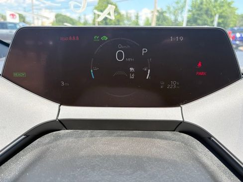 New 2026 Toyota Prius Plug-In Hybrid FWD image 38
