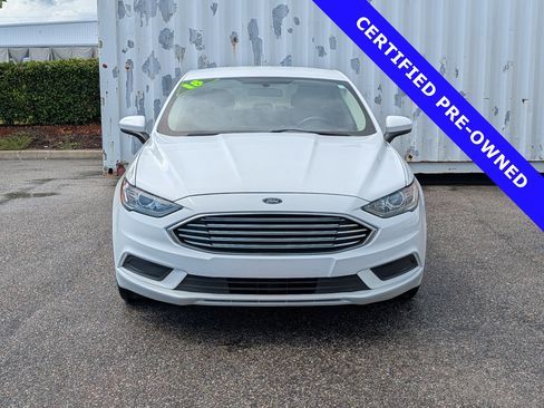 Certified 2018 Ford Fusion SE FWD image 8