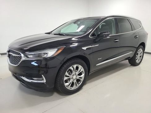 Used 2020 Buick Enclave Avenir w/ Avenir Technology Package AWD/4WD image 9