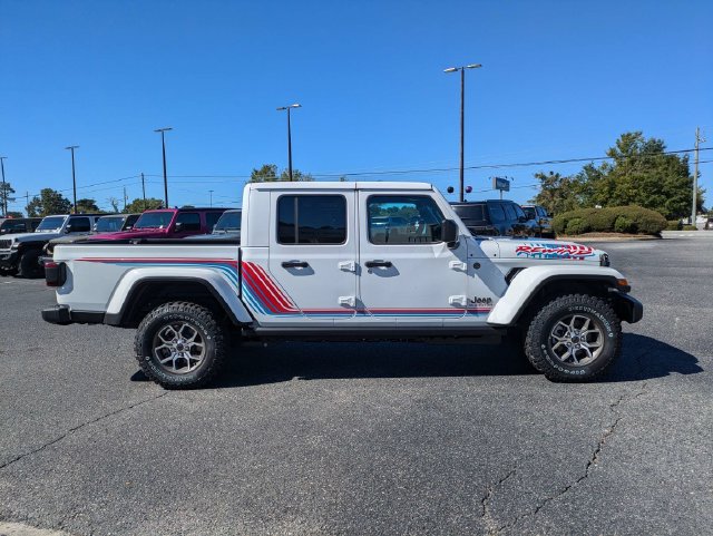 New 2026 Jeep Gladiator Sport AWD/4WD image 3